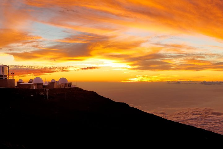 Polynesian Adventure Tours – Haleakala Sunset Tour M5