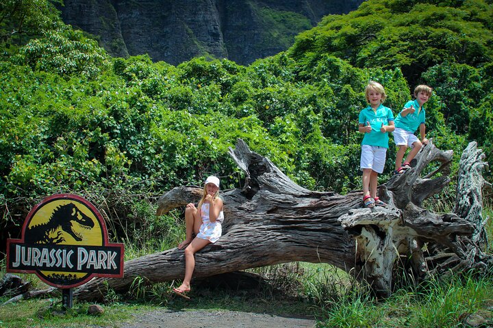 Kualoa Ranch – Jurassic Adventure Tour