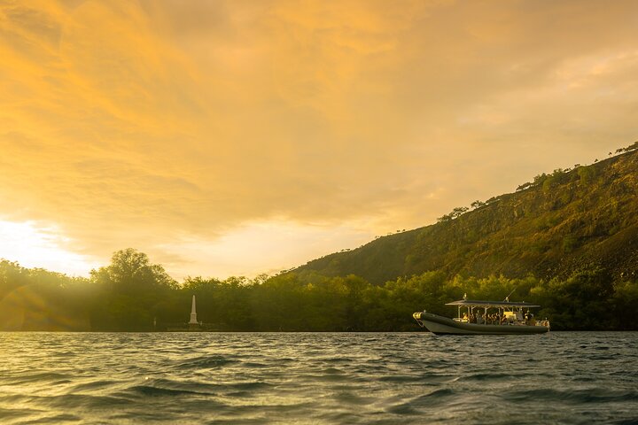 Body Glove – Super Raft Sunset Tour