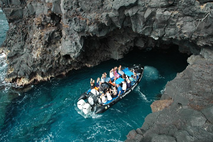 Captain Zodiac – Kealakekua Bay Snorkeling Tour