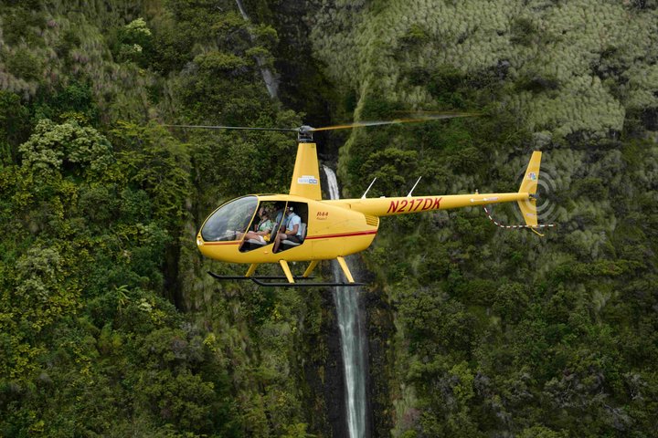 Mauna Loa Helicopters – Private Waterfall Experience