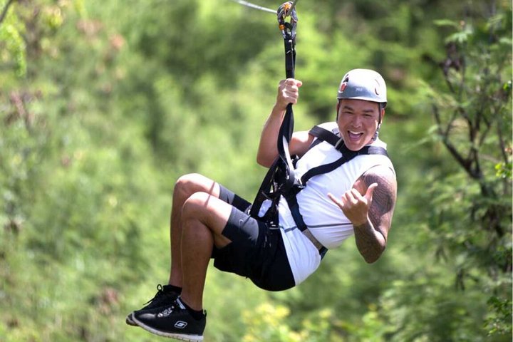 Coral Crater Adventure Park – Full Zipline Tour (6 Lines)